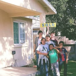 Maria Estrada - Home Smart PV And Associates - First time buyer! Congrats to this hard working dad. This family is ready to create beautiful memories in their new home.