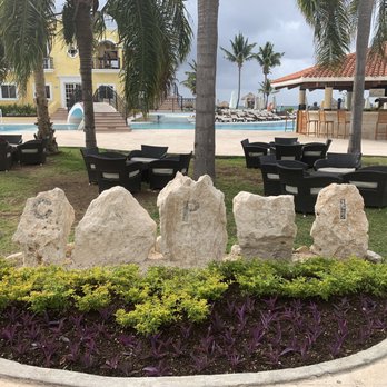 Secrets Capri Riviera Cancún - Capri sign is faded - a little paint would make a big difference. - Hotels Near Me - Playa del Carmen, ROO