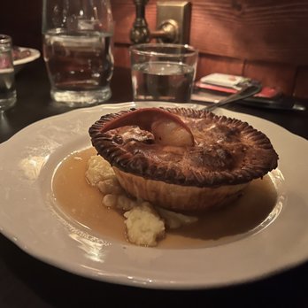 Trivoli Tavern - Lobster pot pie - American Near Me - Chicago, Illinois Trivoli Tavern - Lobster pot pie - American Near Me - Chicago, Illinois