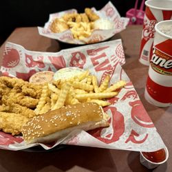 Box Combo & Sweet Tea