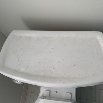 GetClean - How the toliet looked after the cleaning - Home Cleaning Near Me