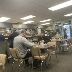 Roy's Family Restaurant - Many happy hungry diners enjoying breakfast