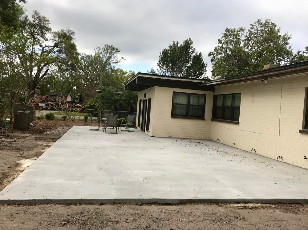 Slide of Graco Construction