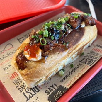 buldogies - Wyatt Earp - Hot Dogs Near Me - Conroe, Texas