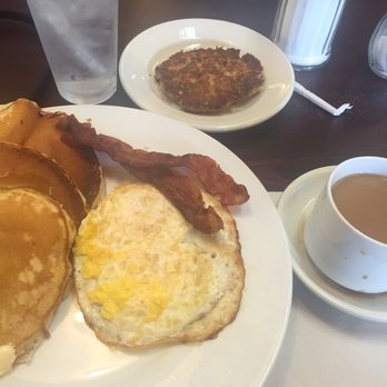 Annie B & Earl's - The Pancake Special. - American Near Me - Cleveland, Ohio Annie B & Earl's - The Pancake Special. - American Near Me - Cleveland, Ohio