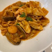 Photo of Bogart's Cafe - Honolulu, HI, United States