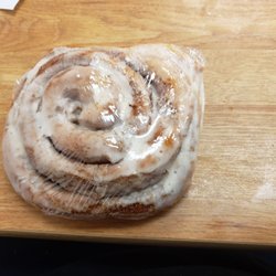 O'kellys Deli and Pastries - Cinnamon roll