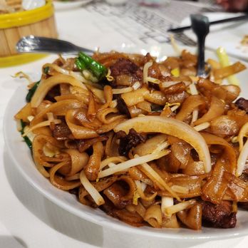 Bistro 1968 - Wagyu beef chow fun - Dim Sum Near Me - San Gabriel, California