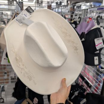 Ross Dress for Less - Cute Hat - Women's Clothing Near Me - Savage, Minnesota