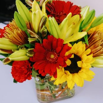 Beeutiful Blooms - Floral Designers Near Me Beeutiful Blooms - Floral Designers Near Me