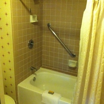 Monterey Marriott - Dated bathrooms - Hotels Near Me - Monterey, California Monterey Marriott - Dated bathrooms - Hotels Near Me - Monterey, California