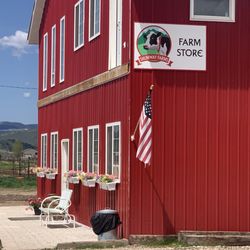 Shumway Farms - Store front