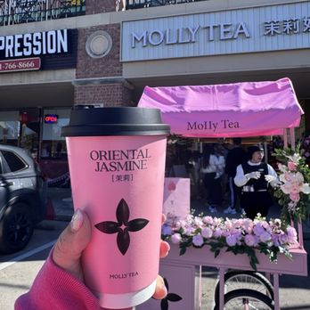 Molly Tea - Jasmine milk tea - Coffee & Tea Near Me - Houston, Texas Molly Tea - Jasmine milk tea - Coffee & Tea Near Me - Houston, Texas