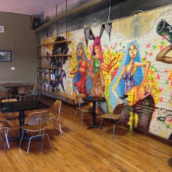 Howlin' Hounds Coffee - Interior - Coffee & Tea Near Me - Omaha, Nebraska