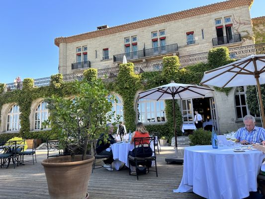 LA BARBACANE by null