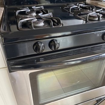 GG’s cleaning service - this stove was musty and stained all over i didn't know what to do but it was no problem for them - Home Cleaning Near Me GG’s cleaning service - this stove was musty and stained all over i didn't know what to do but it was no problem for them - Home Cleaning Near Me