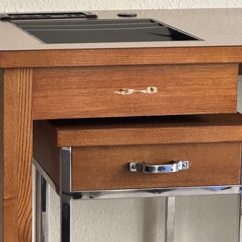 Seven Sebring Raceway Hotel - Missing/broken handle on desk - Hotels Near Me - Sebring, Florida Seven Sebring Raceway Hotel - Missing/broken handle on desk - Hotels Near Me - Sebring, Florida