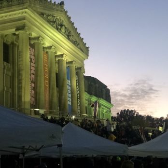 Brooklyn Museum - Outside - Art Museums Near Me - Brooklyn, New York Brooklyn Museum - Outside - Art Museums Near Me - Brooklyn, New York