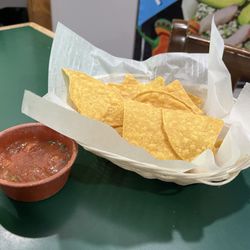 Habaneros Mexican Restaurant - Chips and salsa