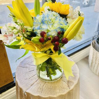 Quality Salon - Salon opening gift from customer - Eyelash Service Near Me - Lomita, California Quality Salon - Salon opening gift from customer - Eyelash Service Near Me - Lomita, California