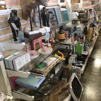 HomeGoods - Home Decor Near Me - Temecula, California