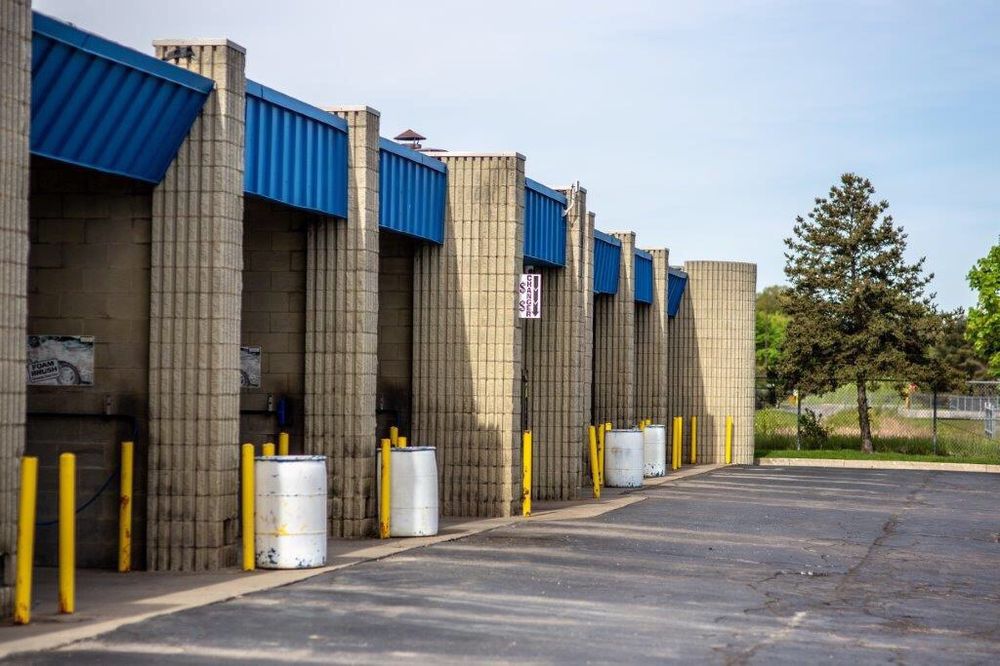 SPARKLE BUGGY CAR WASH Updated August 2024 3085 Westbay Dr, Saginaw