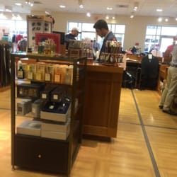 Brooks Brothers Factory Outlet