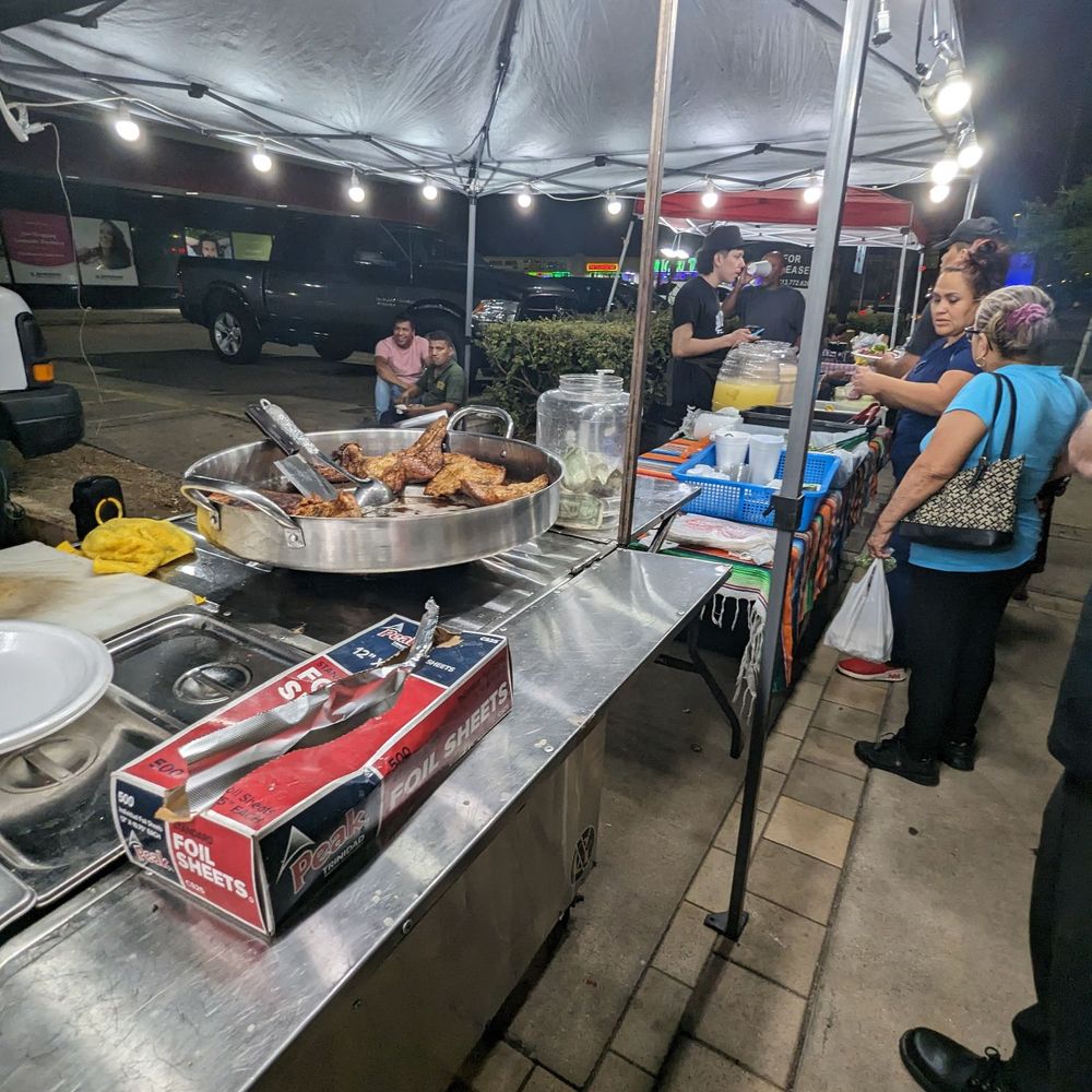 Street Tacos Migue - They have suadero too - Street Vendors Near Me - Houston, Texas Street Tacos Migue - They have suadero too - Street Vendors Near Me - Houston, Texas