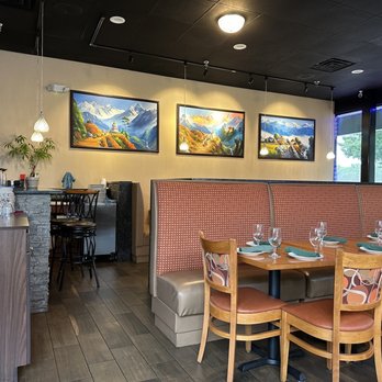 Pakwaan Indian Cuisine - Indian Near Me - Gainesville, Virginia Pakwaan Indian Cuisine - Indian Near Me - Gainesville, Virginia
