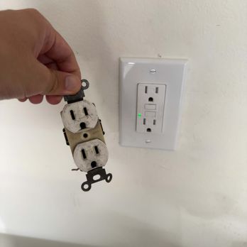 Low Current Systems - Outlet Replacement - Electricians Near Me