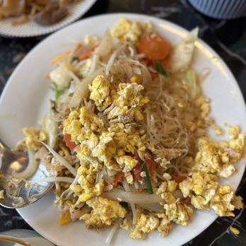 Thai Treasure Bistro - Pad Woon Sen Noodle - Thai Near Me - Waterford Twp, Michigan Thai Treasure Bistro - Pad Woon Sen Noodle - Thai Near Me - Waterford Twp, Michigan