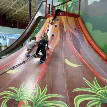 La-la Land - Indoor Playcenter Near Me - Boca Raton, Florida