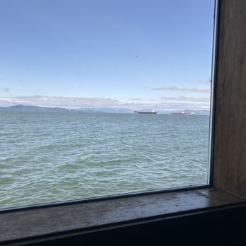 Inferno Lounge - Nice Columbia River views - Cocktail Bars Near Me - Astoria, Oregon Inferno Lounge - Nice Columbia River views - Cocktail Bars Near Me - Astoria, Oregon