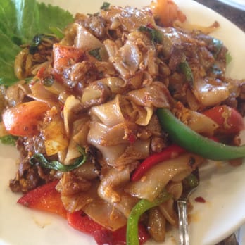 Tantawan Thai Kitchen - Drunken Noodle - Thai Near Me - Rosemead, California Tantawan Thai Kitchen - Drunken Noodle - Thai Near Me - Rosemead, California