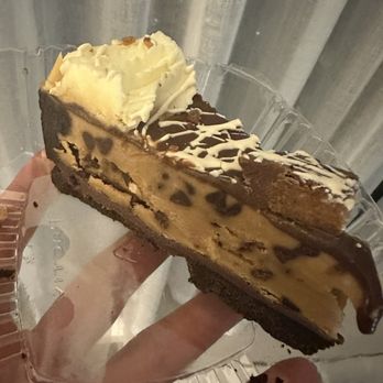 Sweet Tooth Cafe & Cakes - Bakeries Near Me - Capitol Heights, Maryland