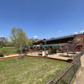 Yellow Deli - Cute outside patio - Coffee & Tea Near Me - Chattanooga, Tennessee Yellow Deli - Cute outside patio - Coffee & Tea Near Me - Chattanooga, Tennessee
