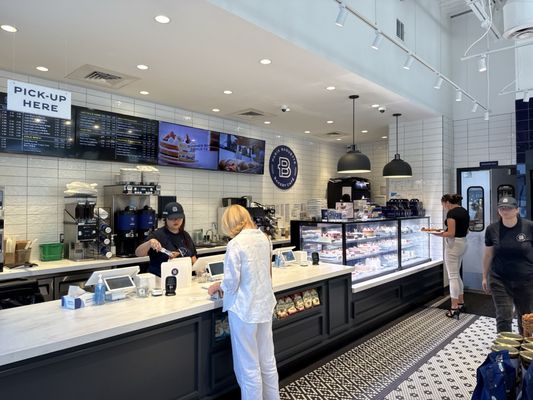 Paris Baguette by null