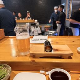 Salmon Handroll