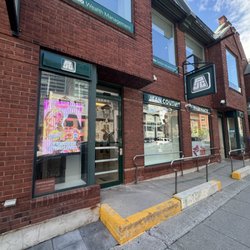 PJC Jean Coutu - Jean Coutu 1222 Avenue Greene Storefront