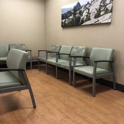 San Ysidro Health - Picture,  and no one here Just me....I love this Dentist's here
