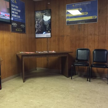Big Chief Tire - Waiting room - Tires Near Me - Jacksonville, Florida Big Chief Tire - Waiting room - Tires Near Me - Jacksonville, Florida