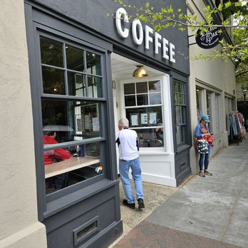 Black Oak Coffee Roasters - The exterior - Coffee & Tea Near Me - Healdsburg, California