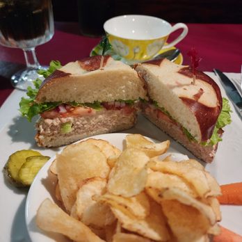 British Pantry - Pantry sandwich tuna - British Near Me - Tecumseh, Michigan