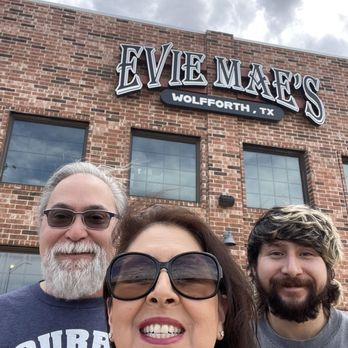Evie Mae's Pit Barbecue - Barbeque Near Me - Wolfforth, Texas Evie Mae's Pit Barbecue - Barbeque Near Me - Wolfforth, Texas