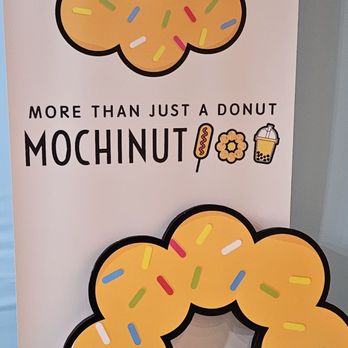 Mochinut-Palos Verdes - Mochi donut - Desserts Near Me - Rolling Hills Estates, California