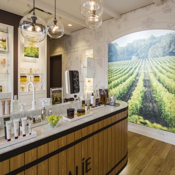 Caudalie - Cosmetics & Beauty Supply Near Me - Brossard, Quebec