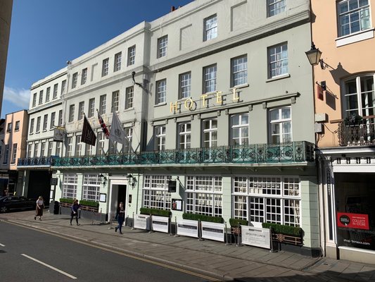 The Castle Hotel Windsor by null