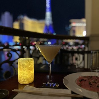 Yellowtail Japanese Restaurant & Lounge - Lychee martini, Big Eye Tuna Pizza, view - Japanese Near Me - Las Vegas, Nevada Yellowtail Japanese Restaurant & Lounge - Lychee martini, Big Eye Tuna Pizza, view - Japanese Near Me - Las Vegas, Nevada
