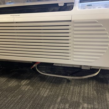Courtyard by Marriott Austin-University Area - Ac units exposed wires - Hotels Near Me - Austin, Texas Courtyard by Marriott Austin-University Area - Ac units exposed wires - Hotels Near Me - Austin, Texas