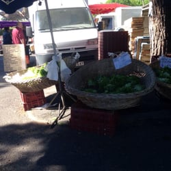 Marché De Leognan